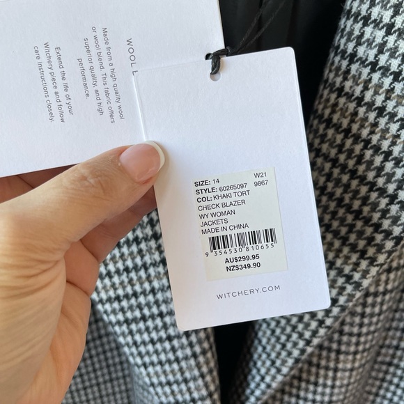 WITCHERY - houndstooth tort khaki fully lined jacket. - Picture 3 of 9